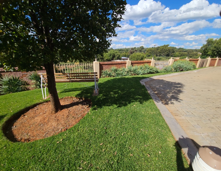 1 Bedroom Property for Sale in Langenhovenpark Free State